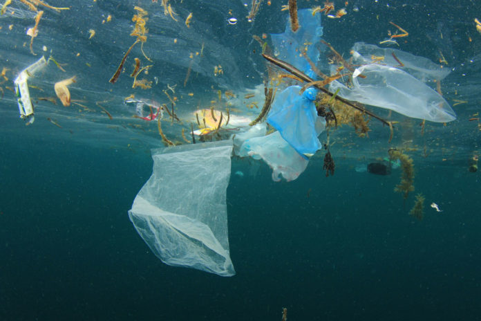 Αφαίρεσαν 40 τόνους πλαστικό από τον ωκεανό (φωτο). | Πολυτεχνικά Νέα